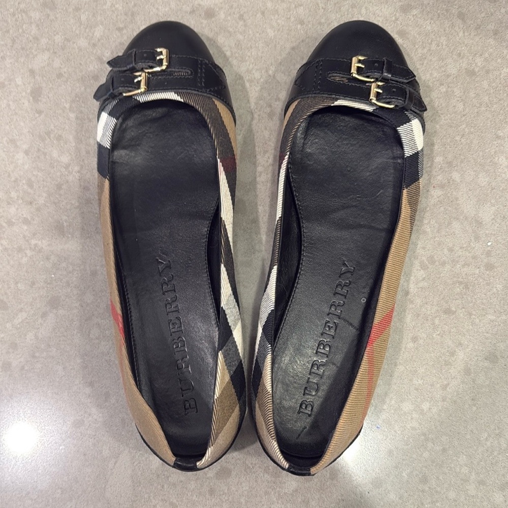Burberry Black and Brown Ballet Flats